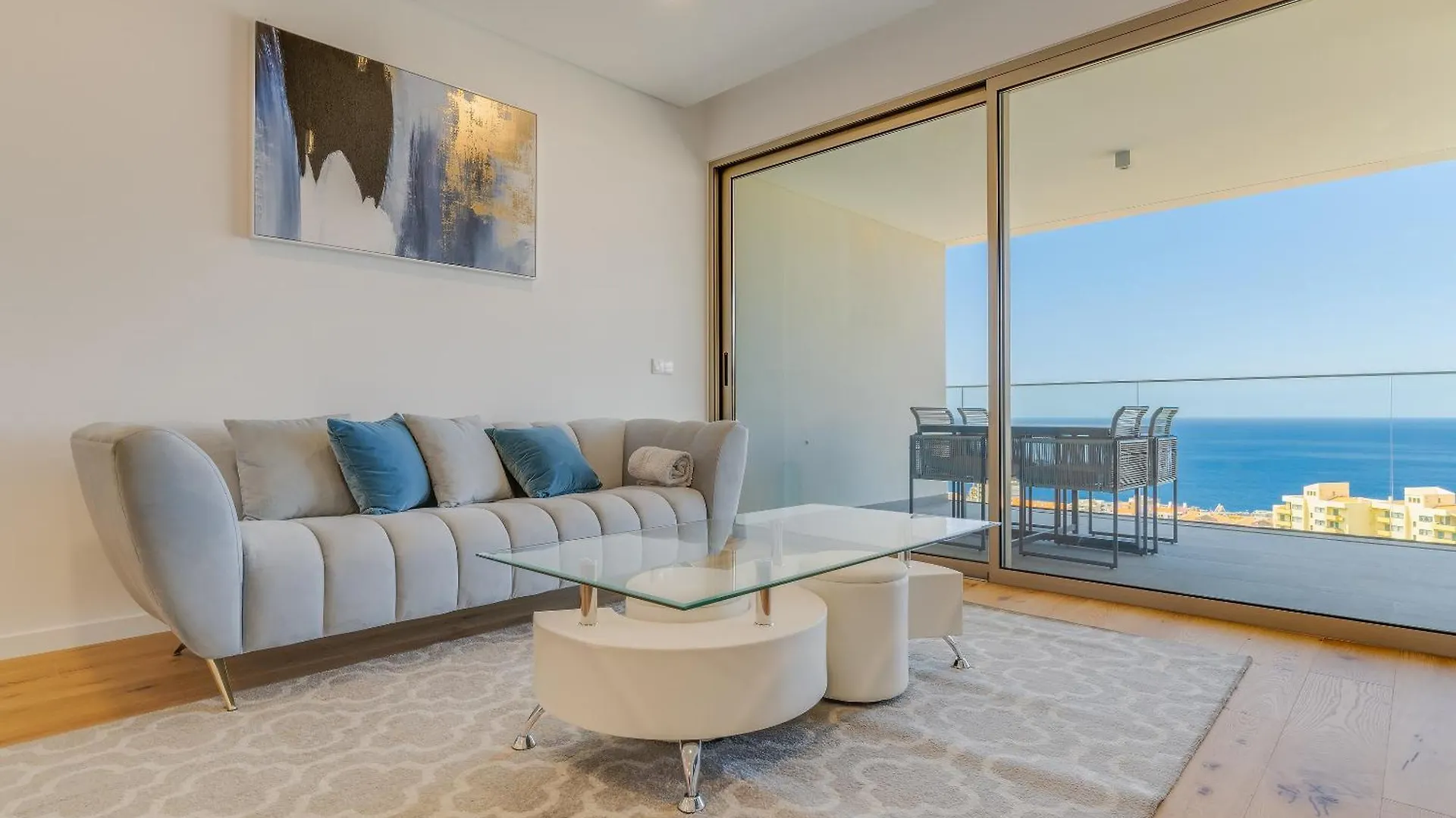 Laura Apartment Uptown 117 By Hr Madeira 푼샬