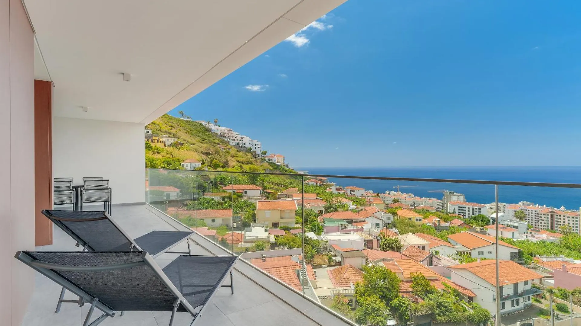 Laura Apartment Uptown 117 By Hr Madeira Funchal